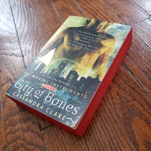 The Mortal Instruments City Of Bones Cassandra Clare, Paperback, Painted Edges